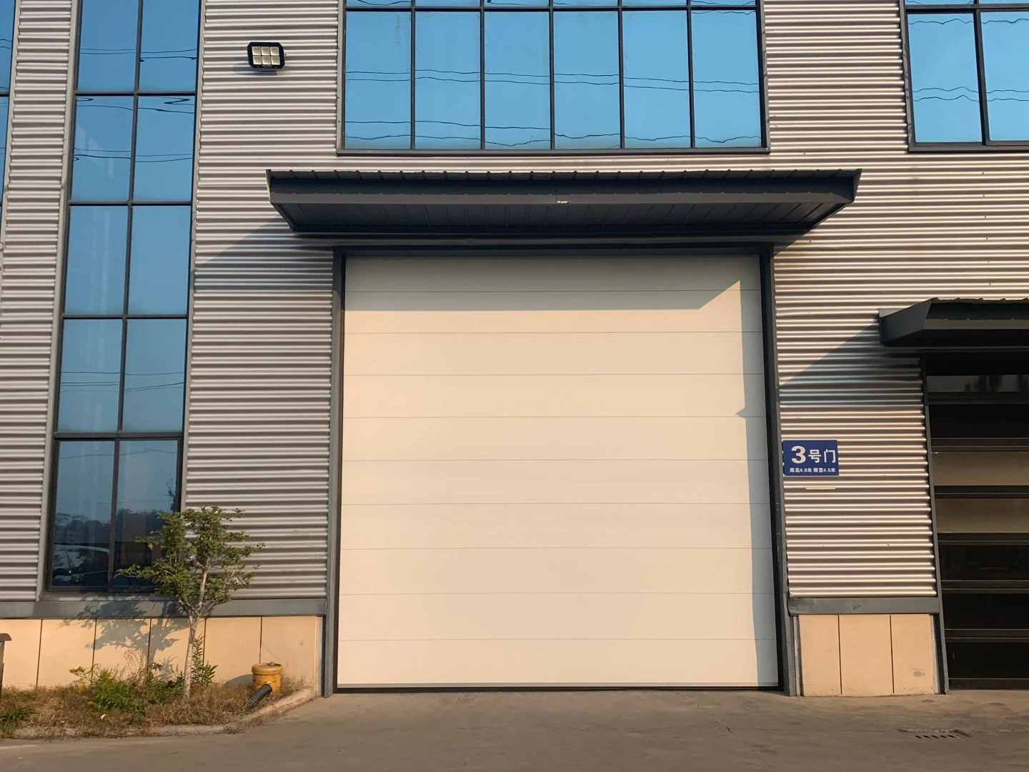 安必信工业门漳州服务站生产基地
